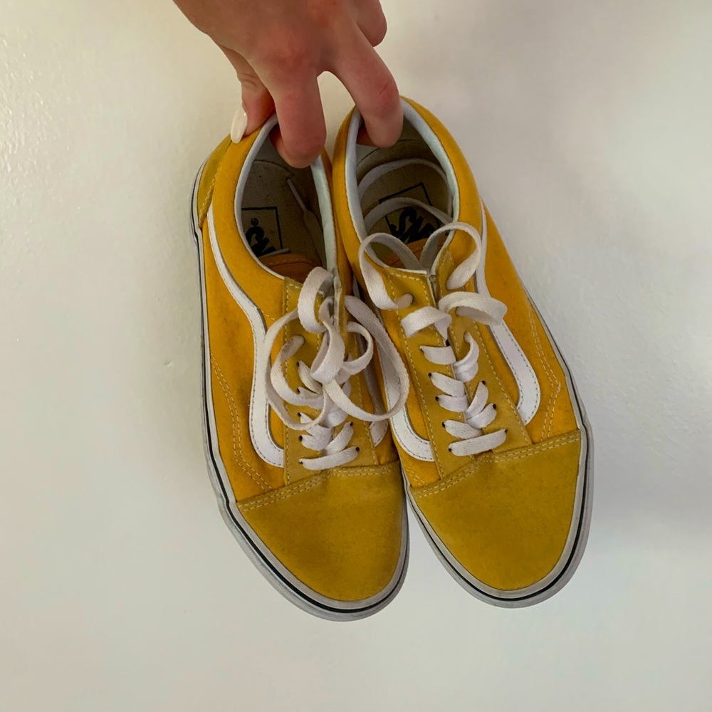 yellow old school vans !!